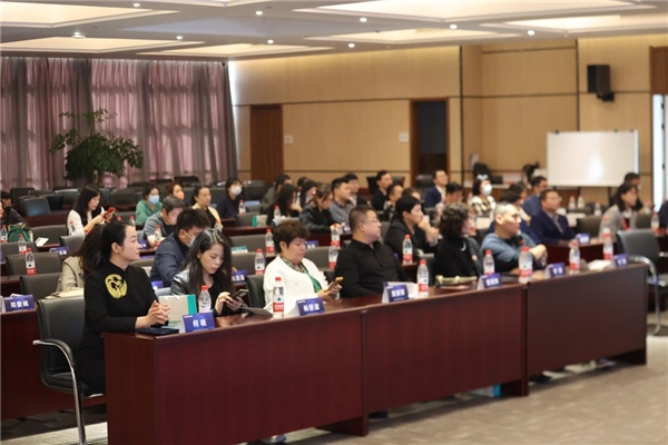 鴻雁發(fā)力新賽道 海寶嬰童智能看護(hù)儀重磅首發(fā)，開啟智能看護(hù)新篇章